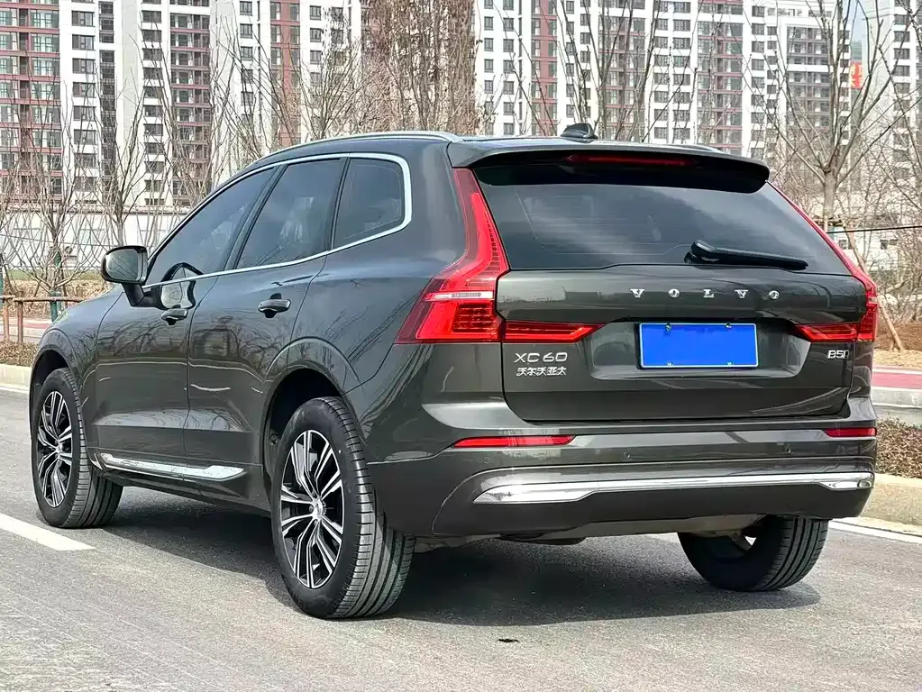 Volvo XC60 2022 из CN, фото 4