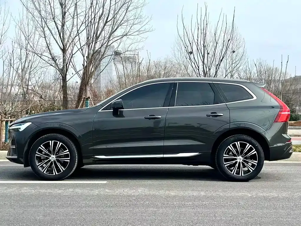 Volvo XC60 2022 из CN, фото 9
