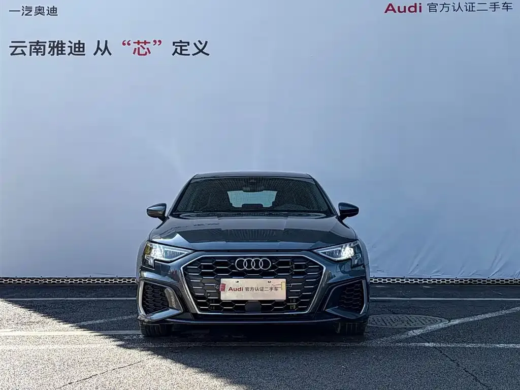 Audi A3 2023 из CN, фото 4
