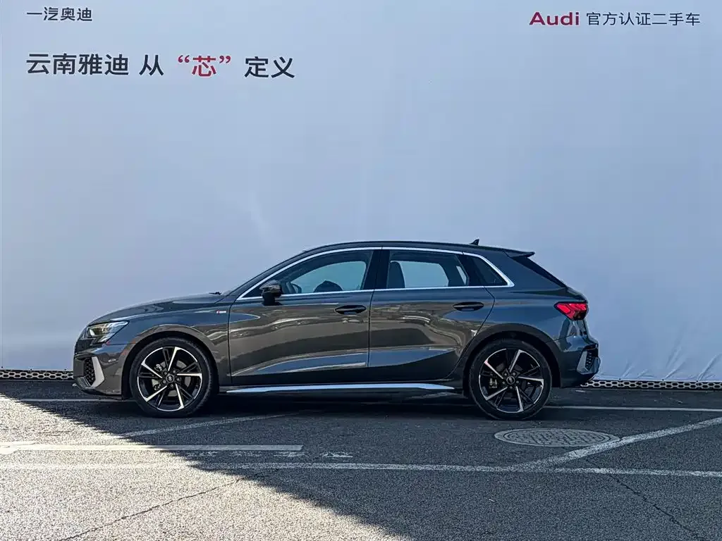Audi A3 2023 из CN, фото 3