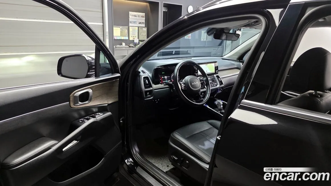 Kia Sorento — фото 8