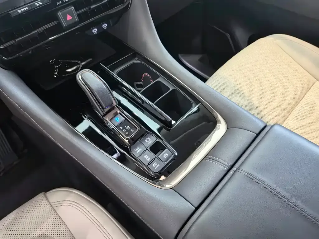 Toyota Alphard 2024 из CN, фото 10