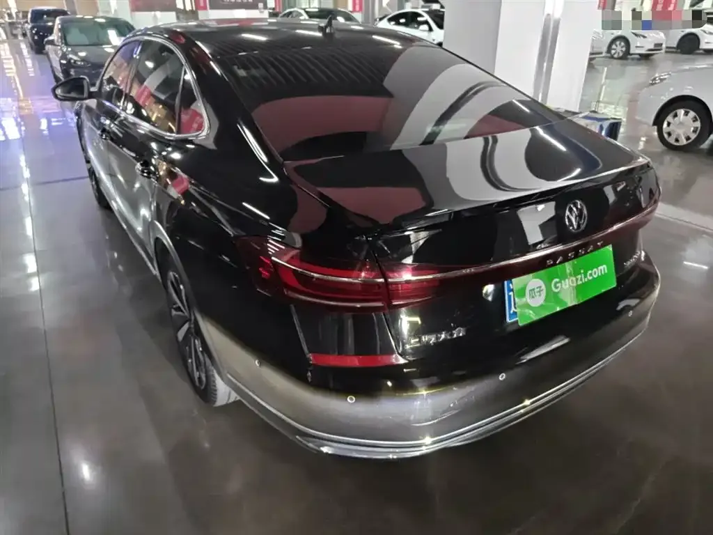 Volkswagen Passat — фото 2