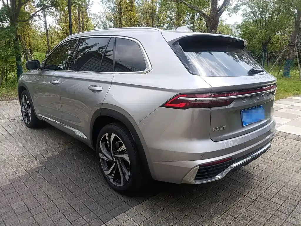 Geely Xingyue L — фото 6