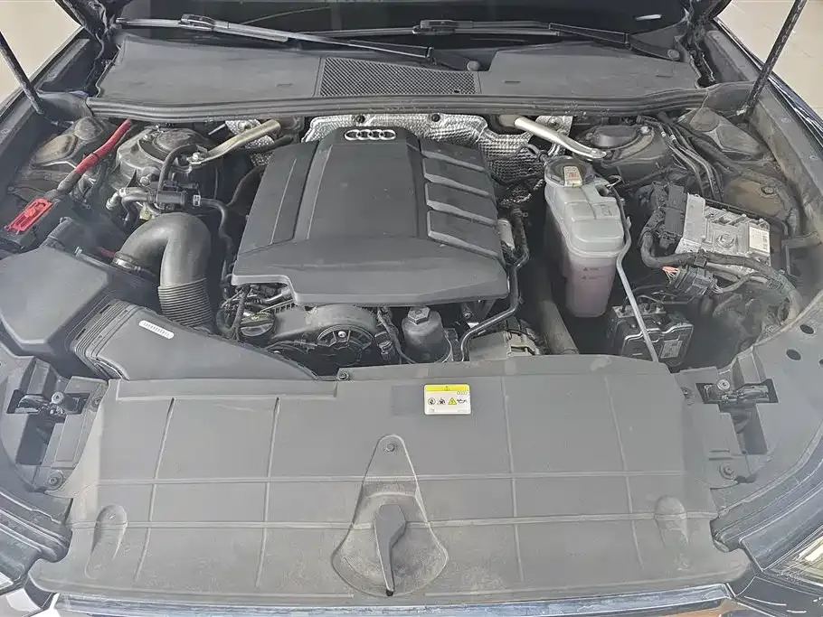 Audi A6L 2023 из CN, фото 10