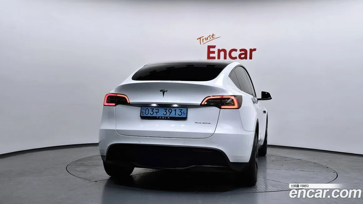 Tesla Model Y 2022 из KR, фото 2