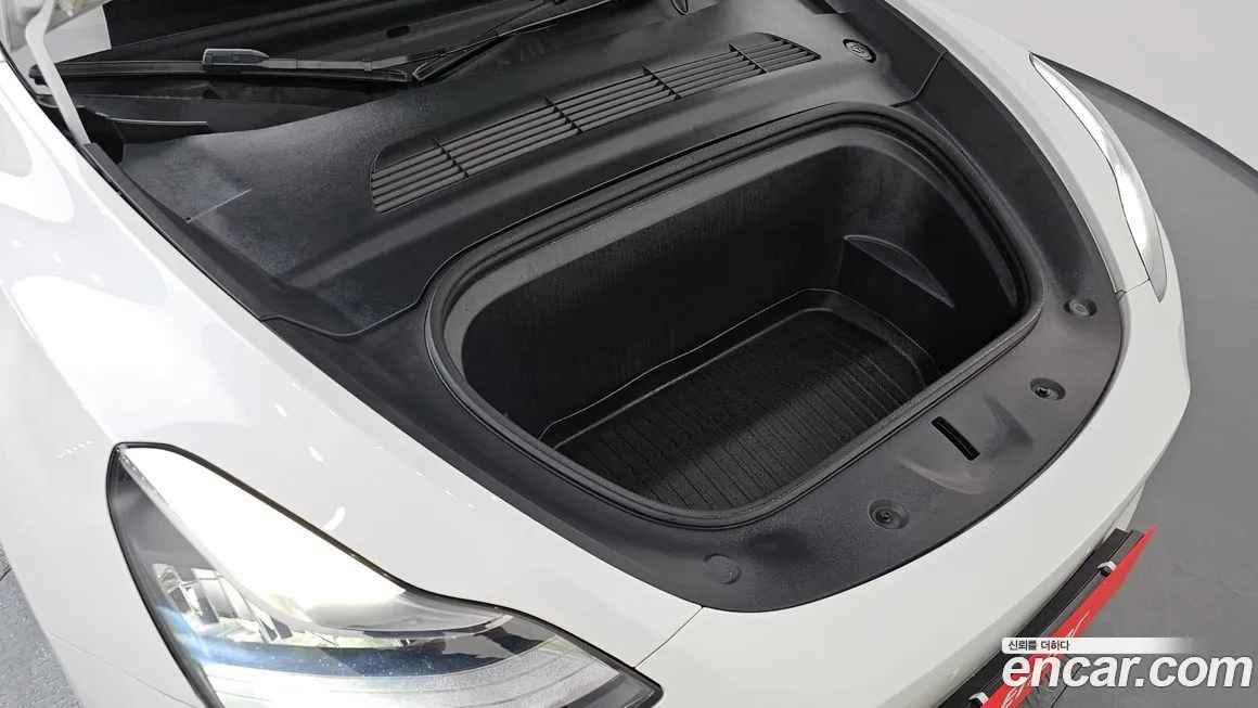 Tesla Model Y 2022 из KR, фото 9