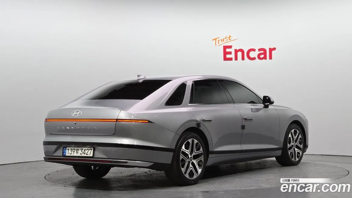 Hyundai Grandeur 2023 из KR, фото 7