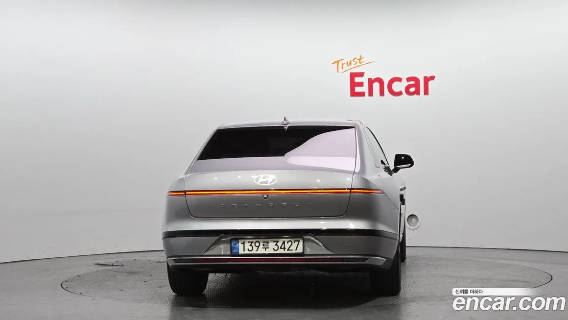 Hyundai Grandeur 2023 из KR, фото 2