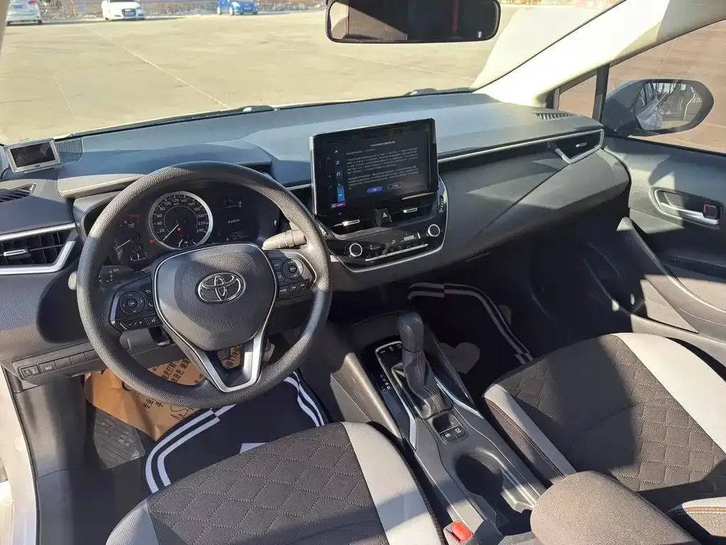 Toyota Corolla 2023 из CN, фото 4