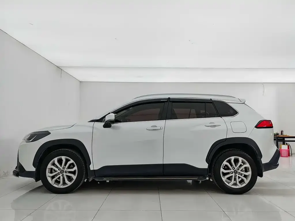 Toyota Frontlander 2024 из CN, фото 5