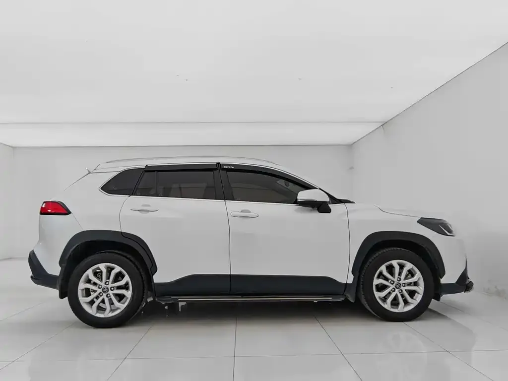 Toyota Frontlander 2024 из CN, фото 8