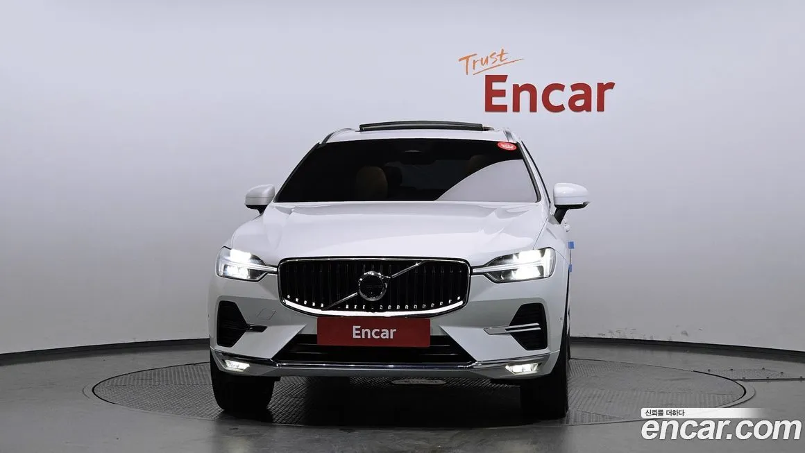 Volvo XC60 — фото 2