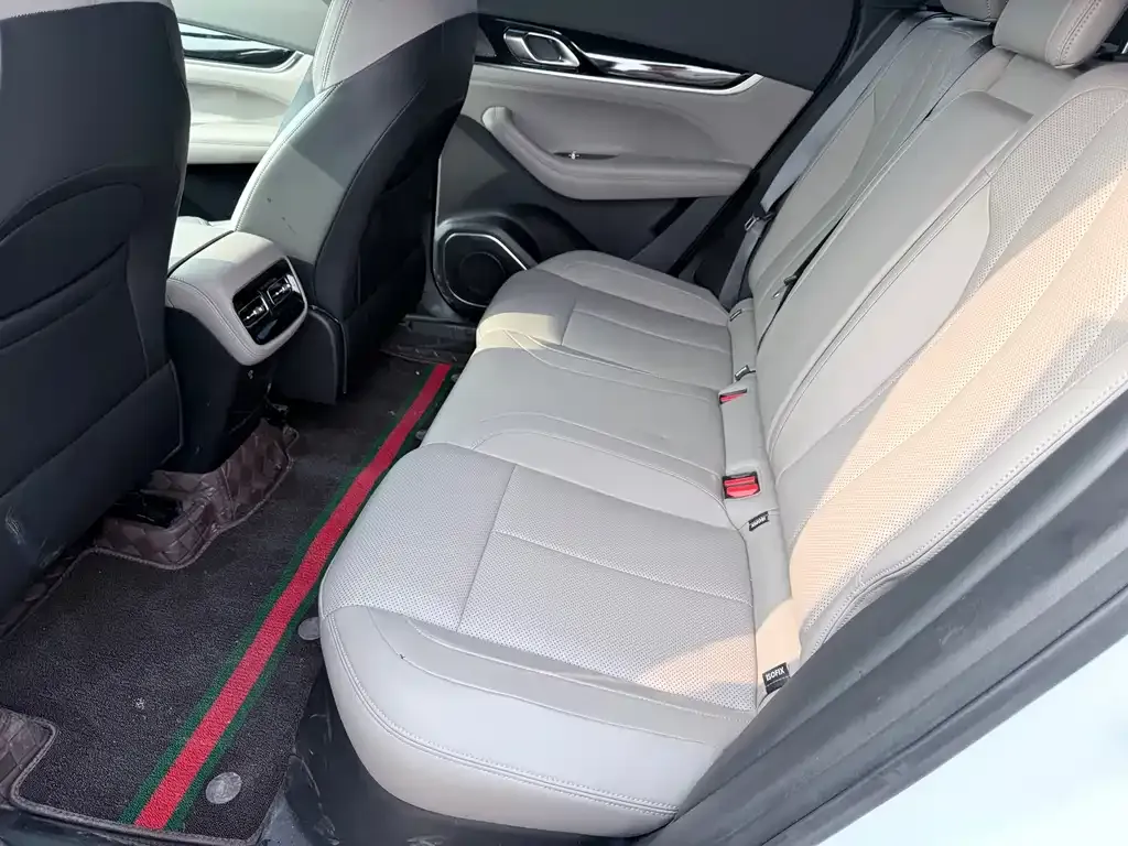 Geely Boyue L 2025 из CN, фото 8