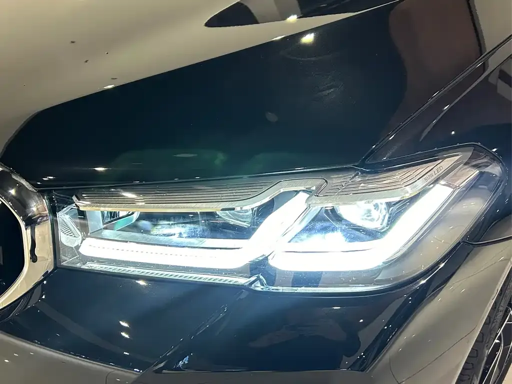 BMW 5 Series 2021 из CN, фото 6