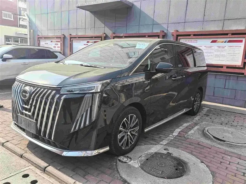 GAC Motor Trumpchi M8 — фото 1