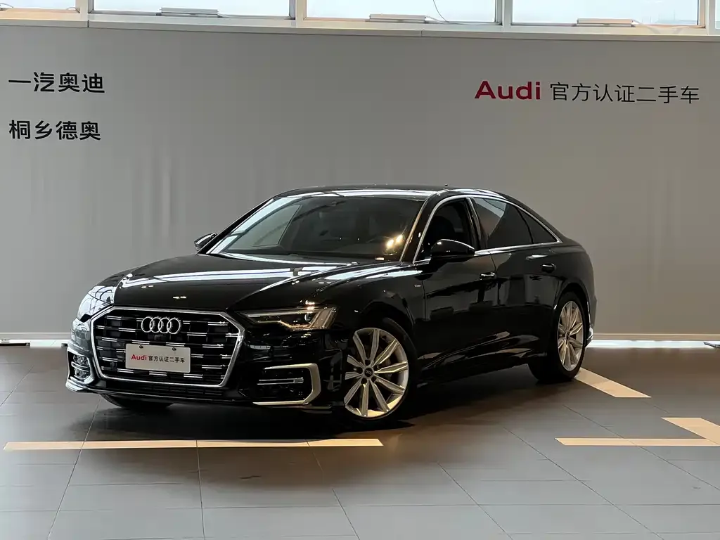 Audi A6L — фото 1