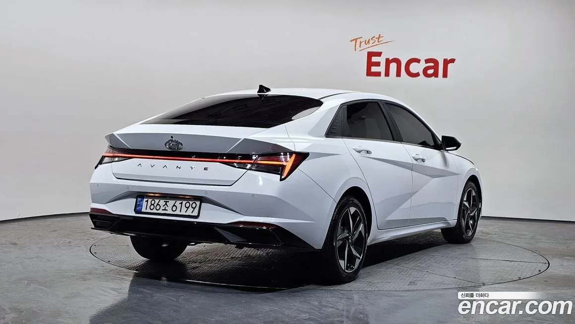 Hyundai AVANTE — фото 7