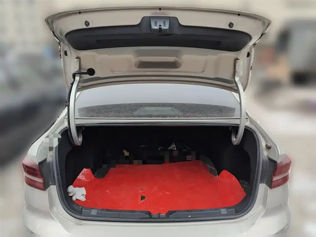 Volkswagen Lavida 2022 из CN, фото 2