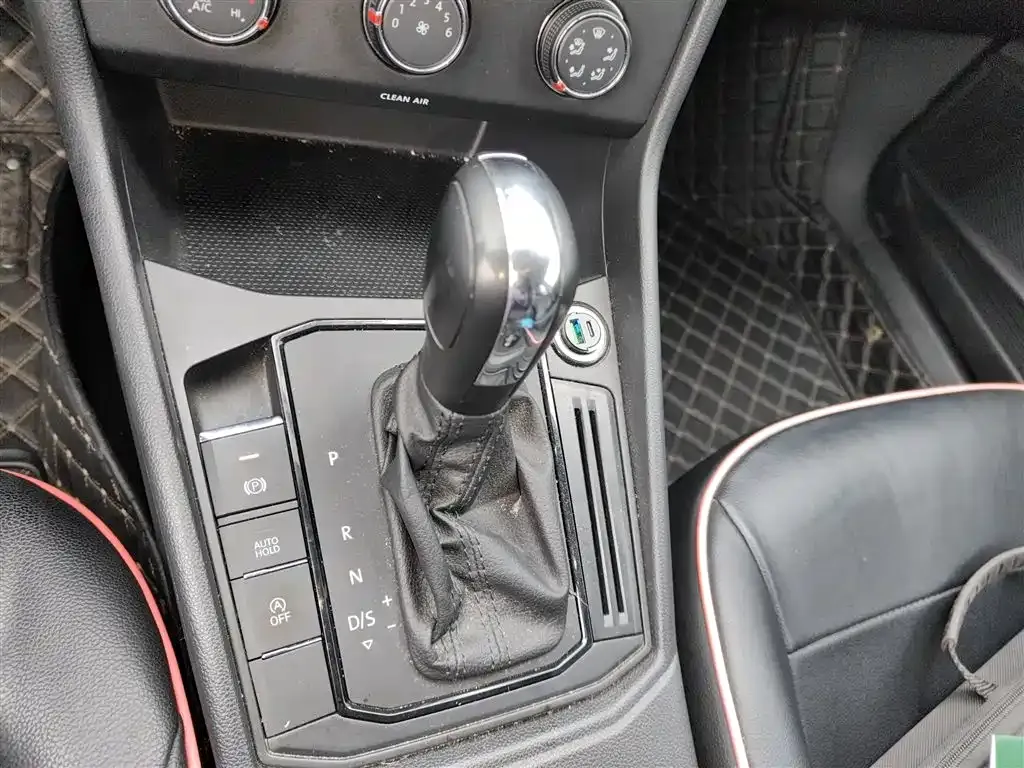 Volkswagen Lavida 2022 из CN, фото 9