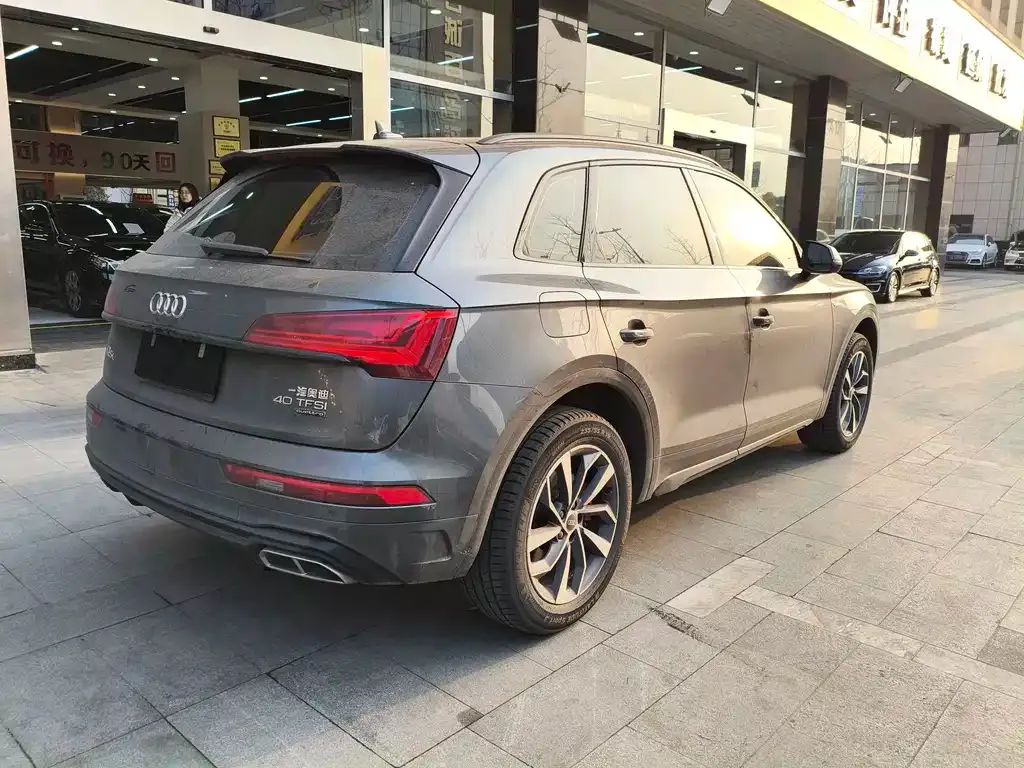 Audi Q5L 2024 из CN, фото 8
