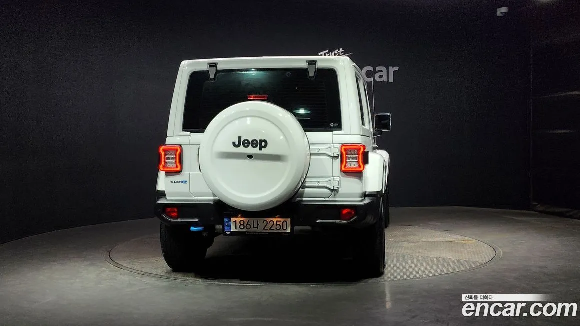 Jeep Wrangler 2022 из KR, фото 6