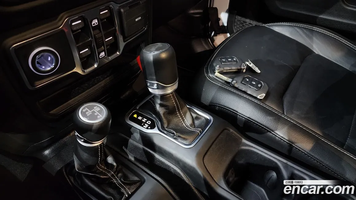 Jeep Wrangler 2022 из KR, фото 2