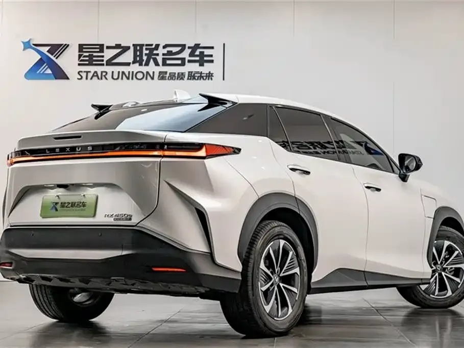 Lexus RZ — фото 7