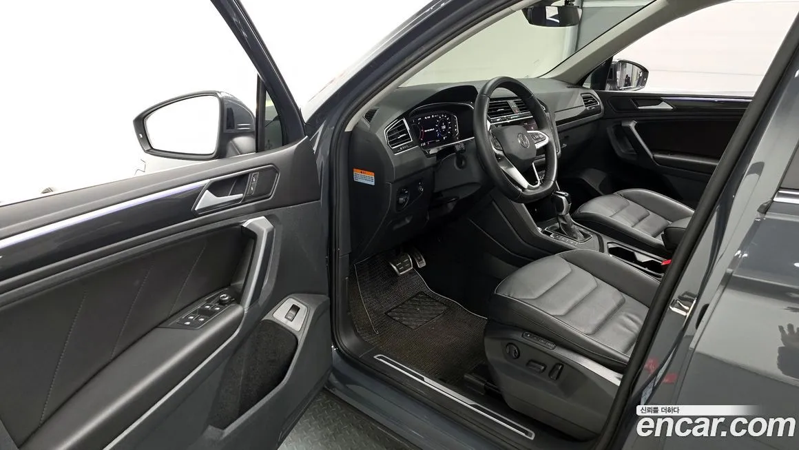 Volkswagen Tiguan 2022 из KR, фото 10