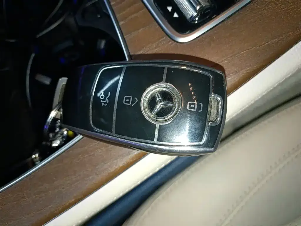 Mercedes-Benz E-Class 2021 из CN, фото 10