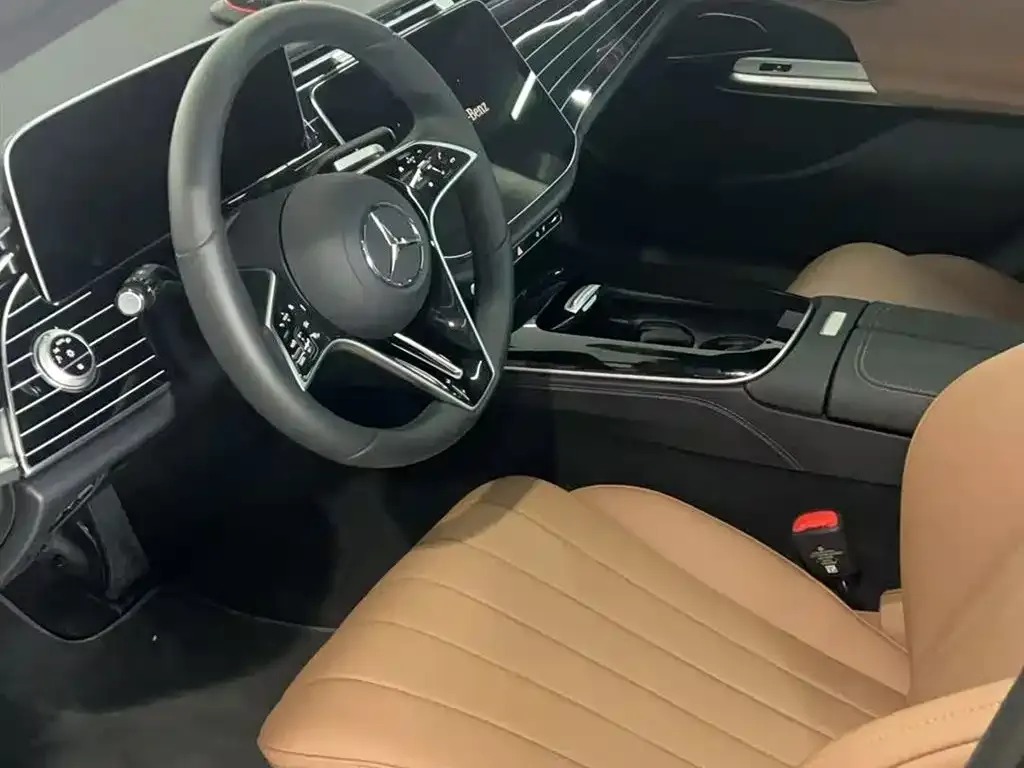 Mercedes-Benz E-Class 2025 из CN, фото 2