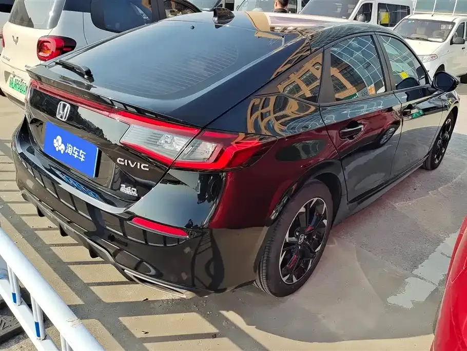Honda Civic 2024 из CN, фото 7