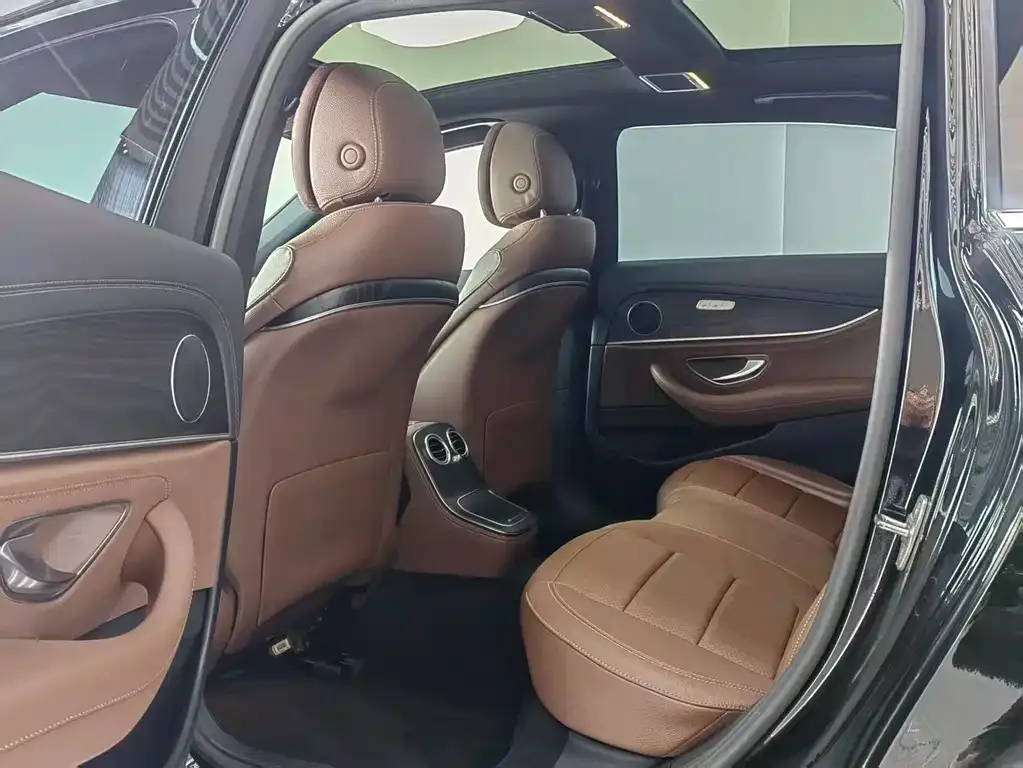 Mercedes-Benz E-Class 2022 из CN, фото 7