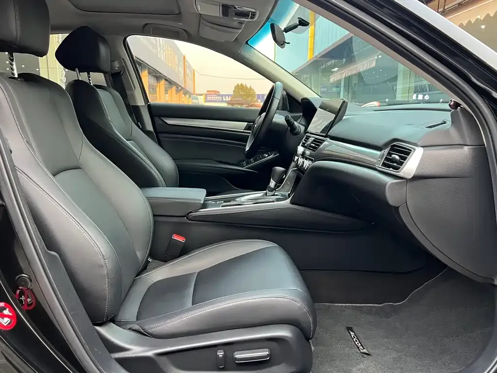 Honda Accord — фото 2