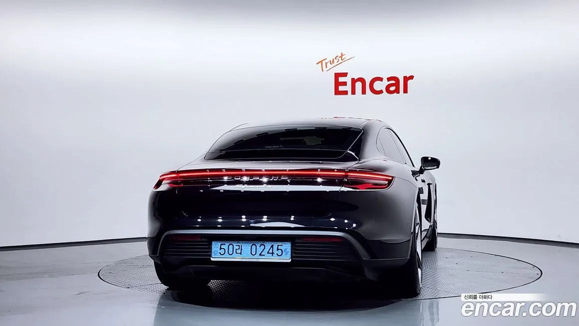 Porsche Taycan 2025 из KR, фото 2