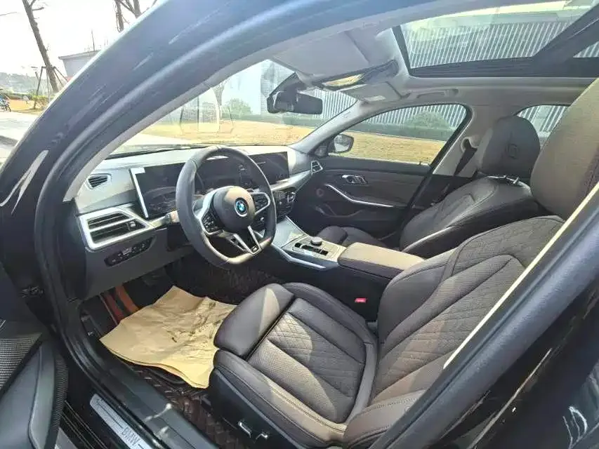BMW i3 2025 из CN, фото 5