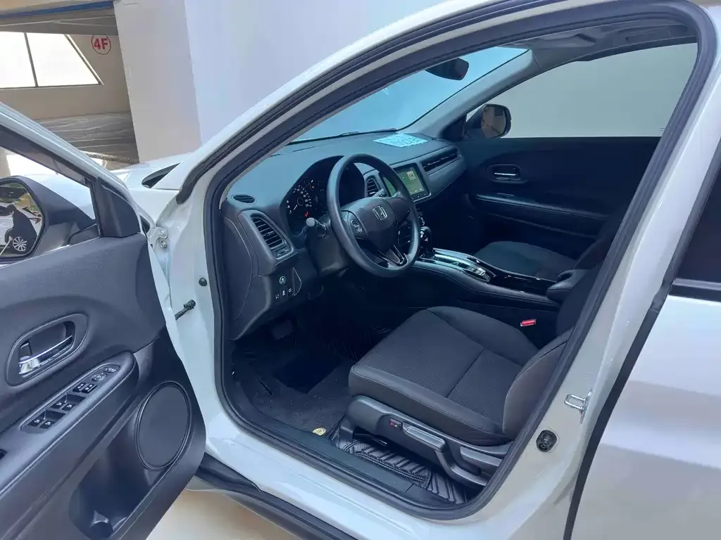 Honda Vezel 2022 из CN, фото 7