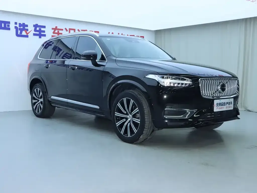 Volvo XC90 — фото 10