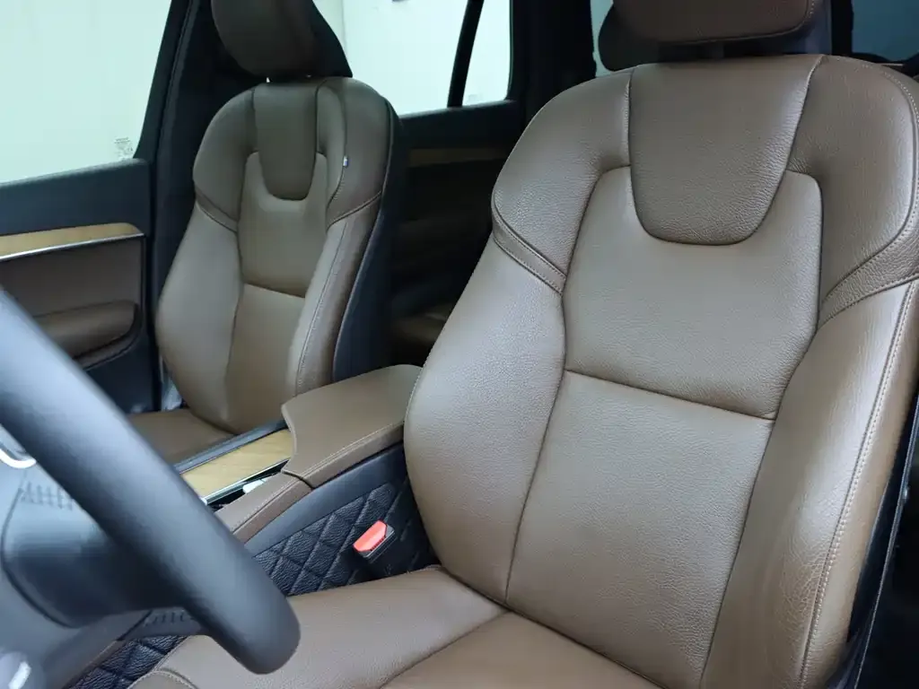 Volvo XC90 — фото 2