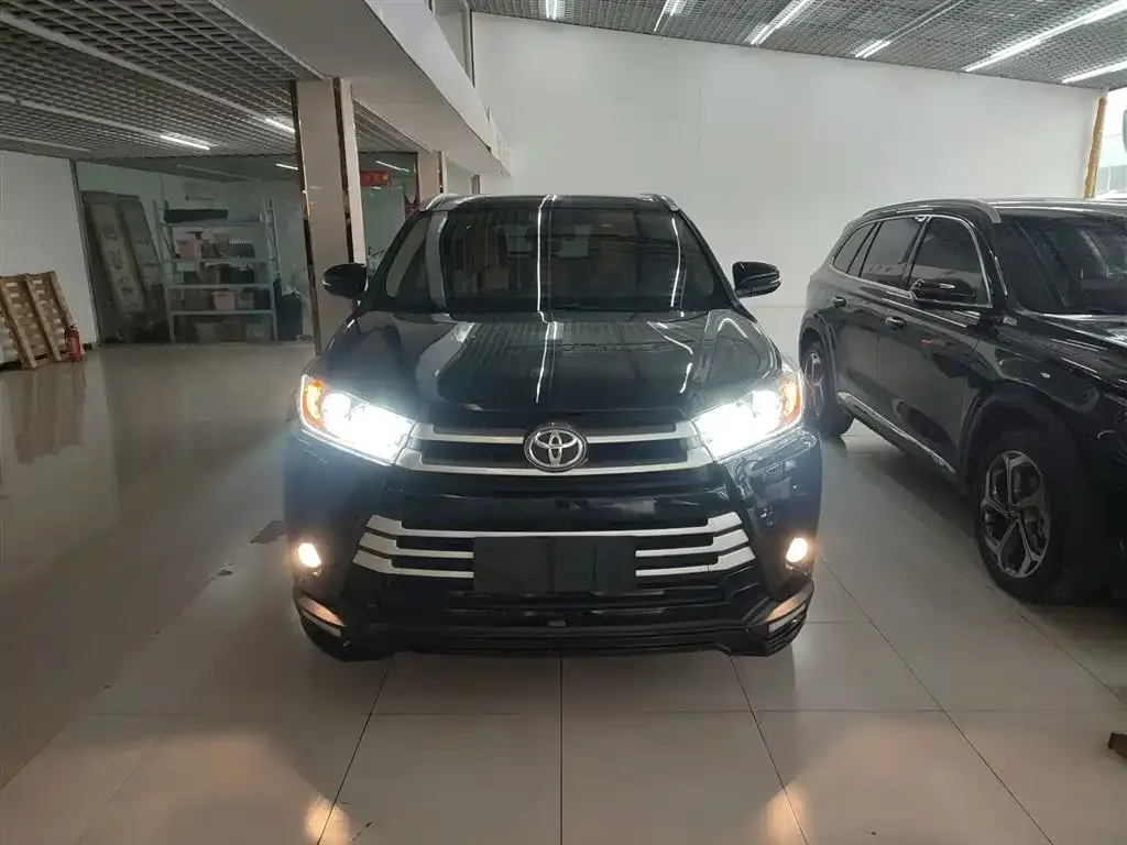 Toyota Highlander 2021 из CN, фото 7
