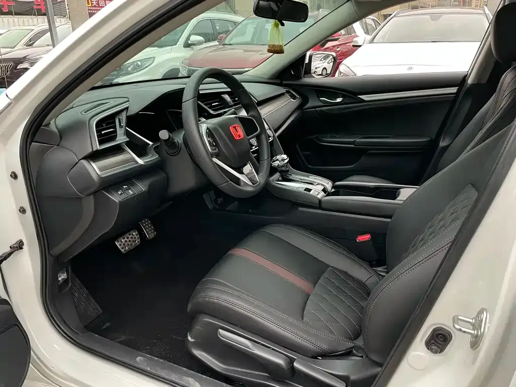 Honda Civic 2021 из CN, фото 6