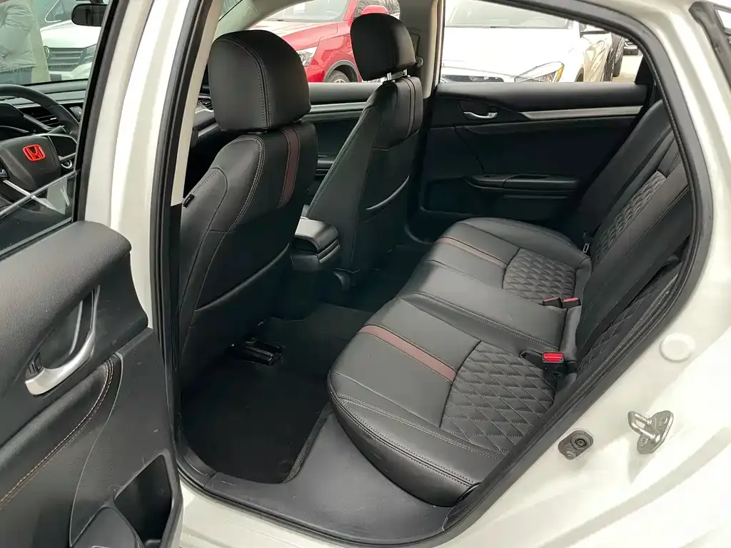Honda Civic 2021 из CN, фото 3