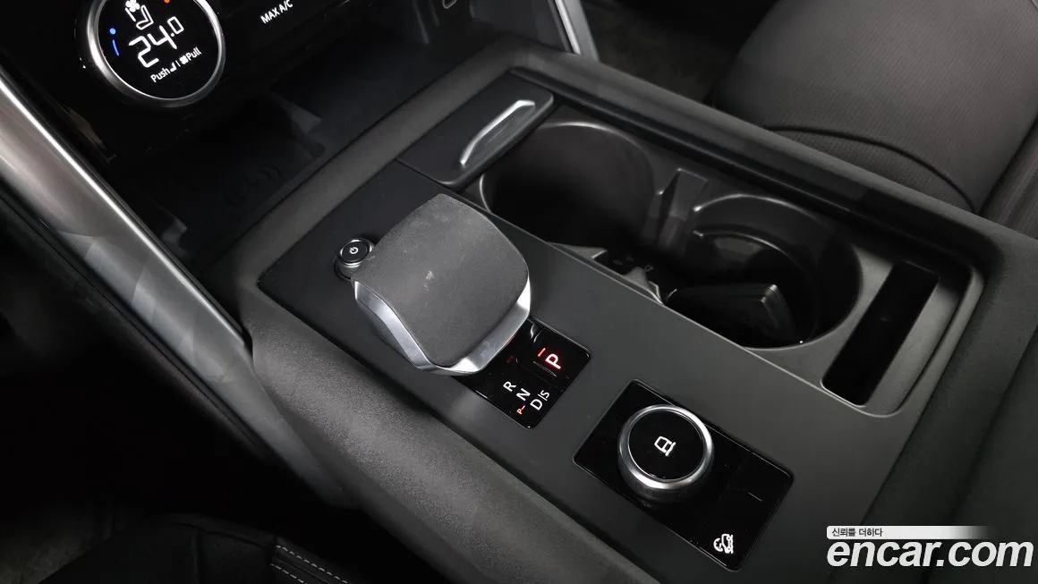 Land Rover Discovery 2025 из KR, фото 3