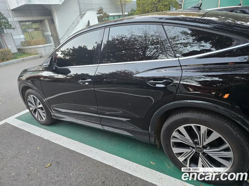 Audi Q4 e-tron 2025 из KR, фото 3