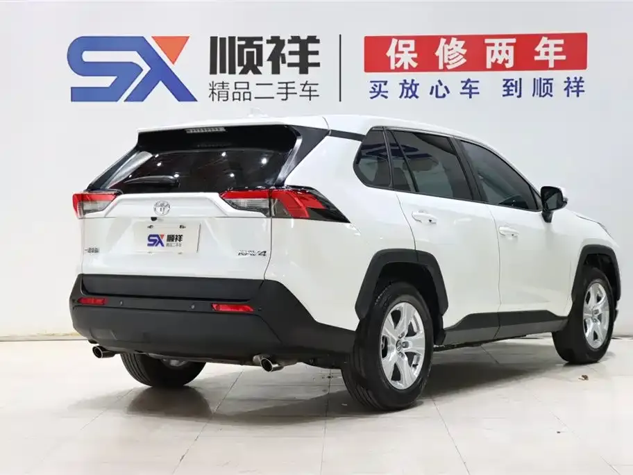 Toyota RAV4 2024 из CN, фото 7