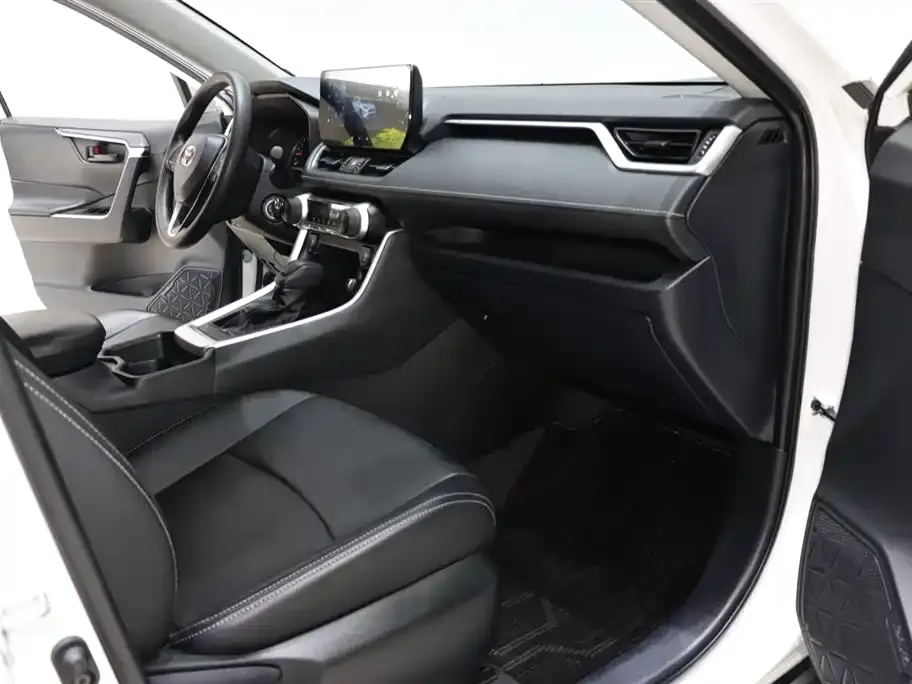 Toyota RAV4 2024 из CN, фото 5