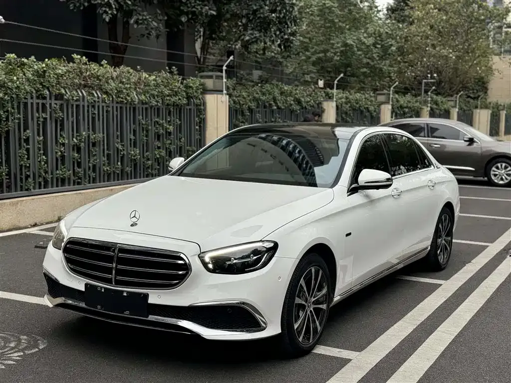 Mercedes-Benz E-Class New Energy — фото 1