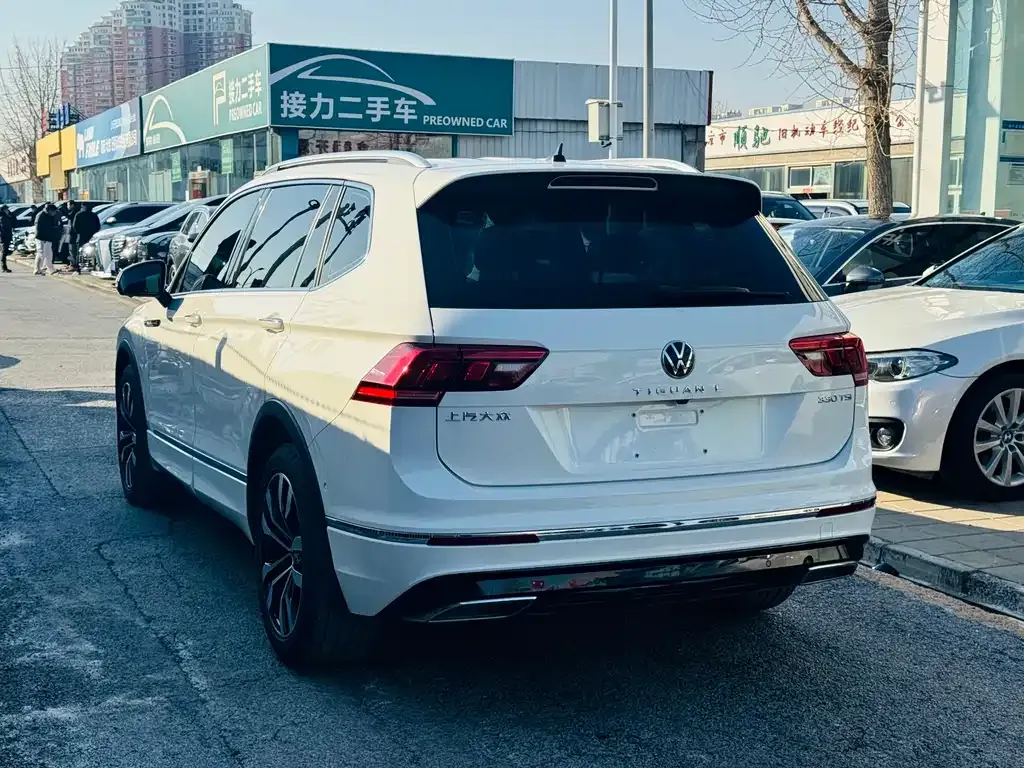 Volkswagen Tiguan L 2021 из CN, фото 4