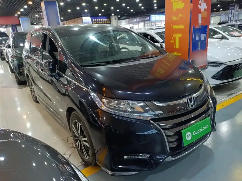 Honda Odyssey — фото 10
