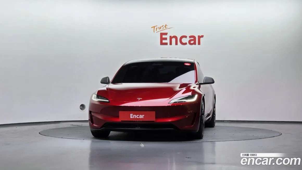 Tesla Model 3 — фото 4